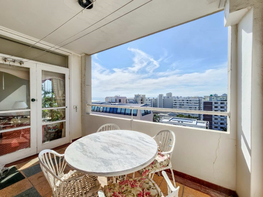 3 Bedroom Property for Sale in Sea Point Western Cape
